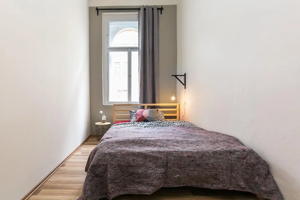 Apartment In Jiriho Z Podebrad Prague