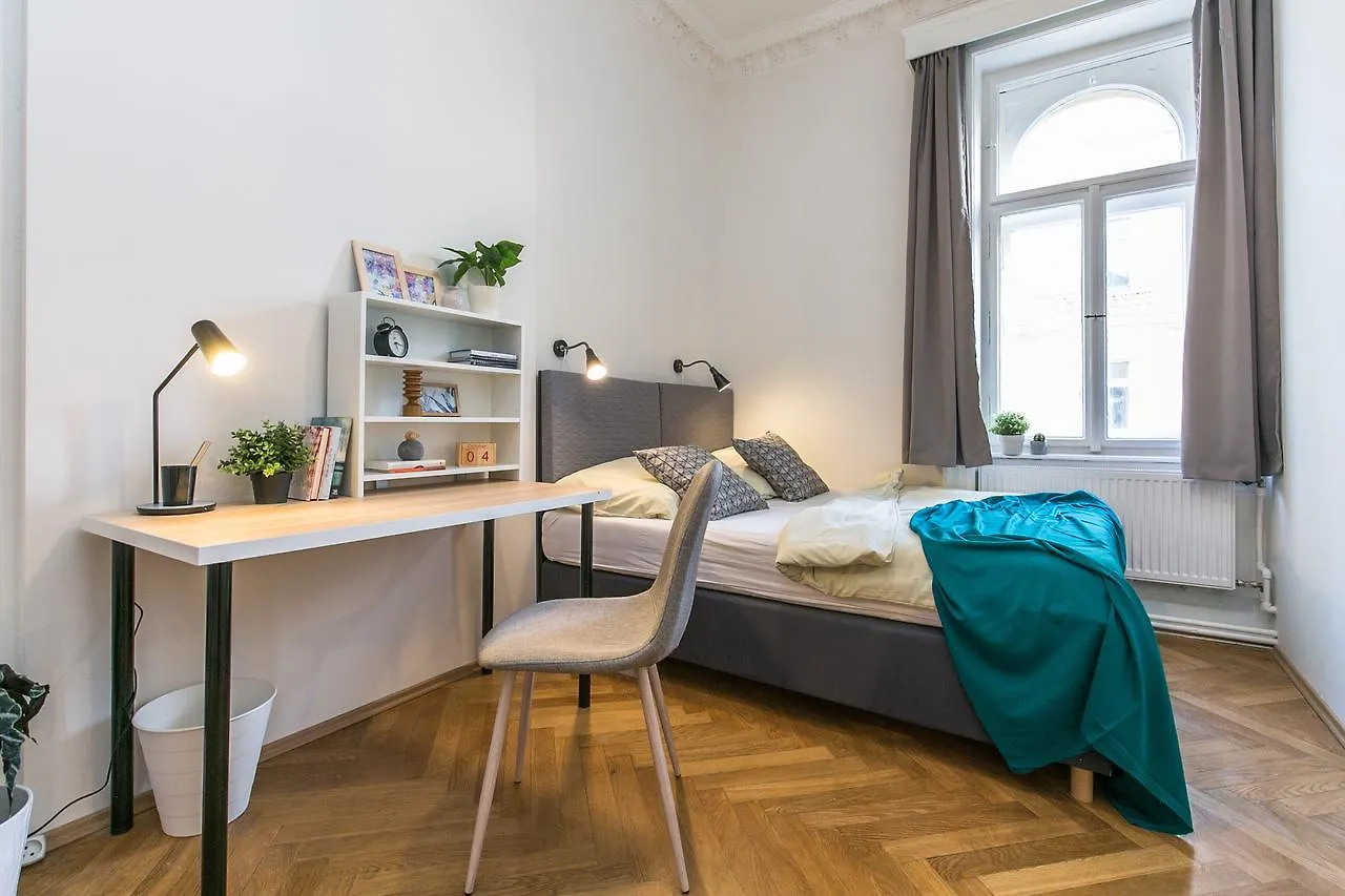 Apartment In Jiriho Z Podebrad Prague
