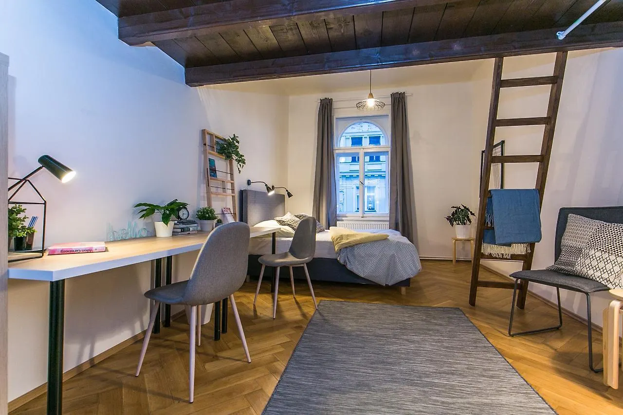 Apartment In Jiriho Z Podebrad Prague 0*,