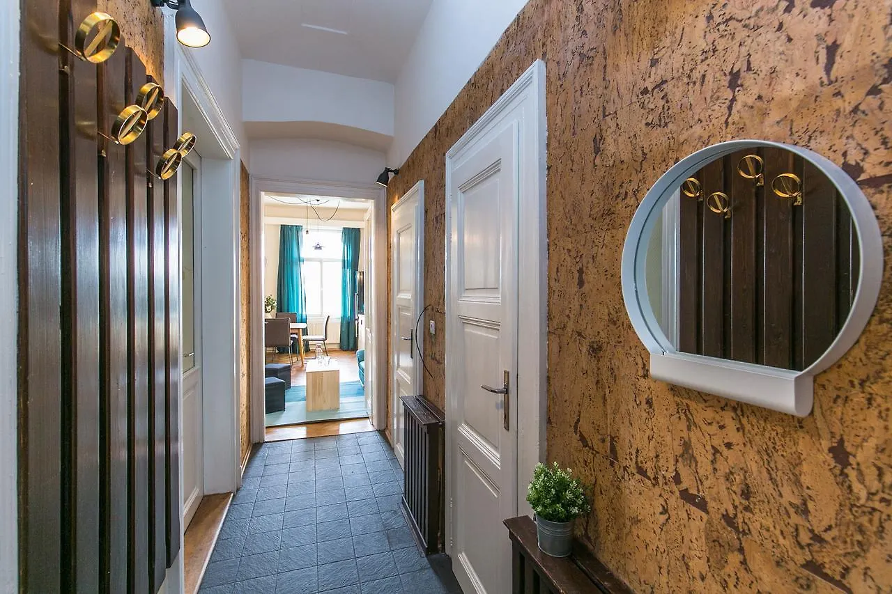 Apartment In Jiriho Z Podebrad Prague